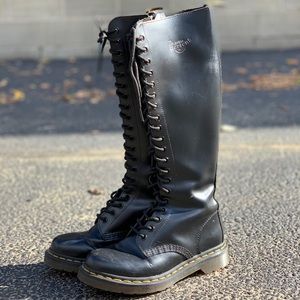 Dr Martens 20 Eye Black Leather Boot (UK 4/US 6.5)